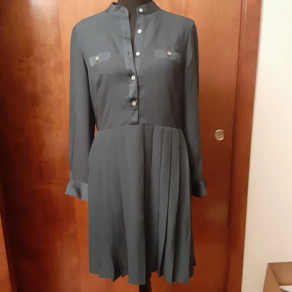 Pleated Teal Button-Up Dress - Picture 7 of 16